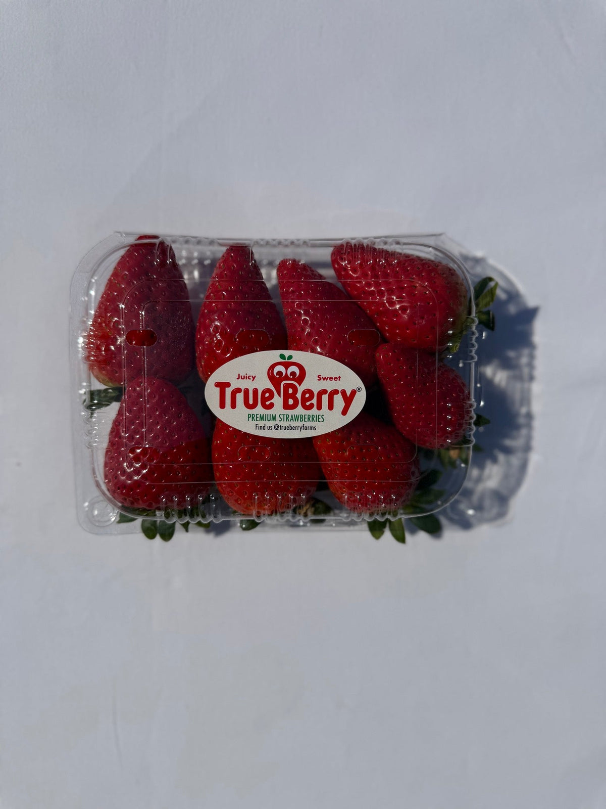 Inside the punnet: grading, sorting, and retail-ready packing